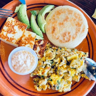 Desayuno Criollo