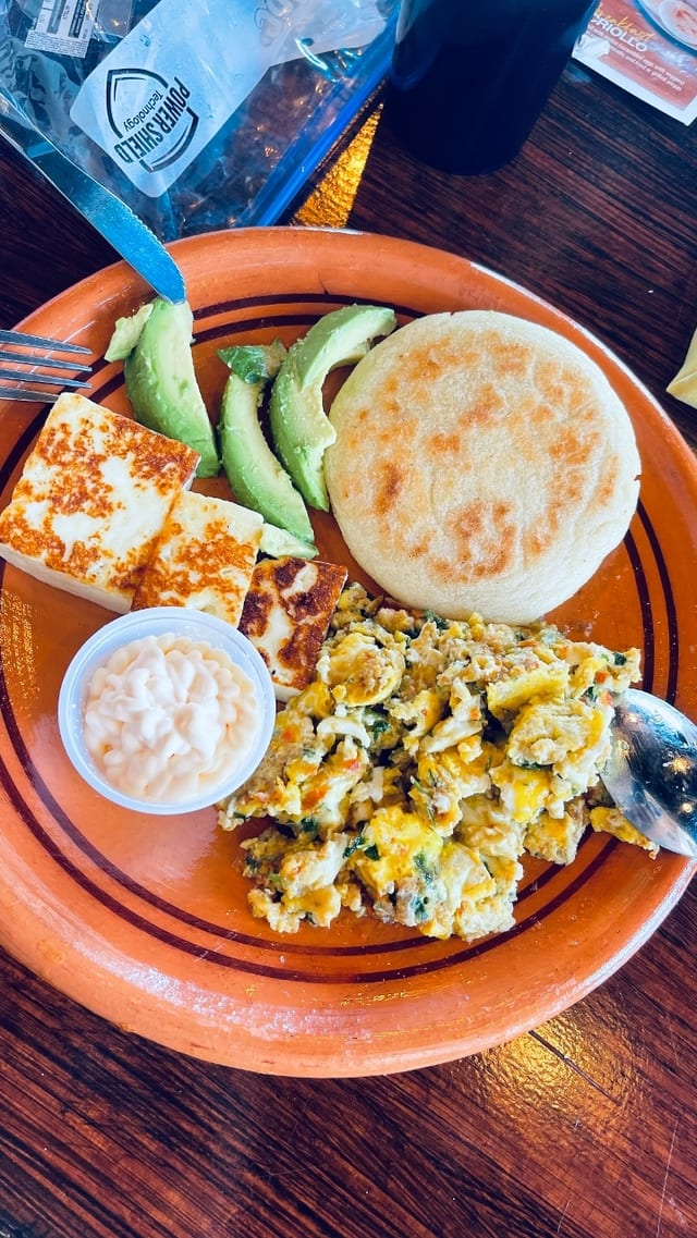 Desayuno Criollo.