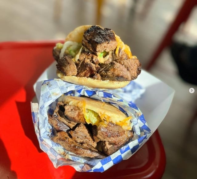 Arepa Carne Asada.
