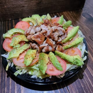 Grilled Chicken Tomato Salad